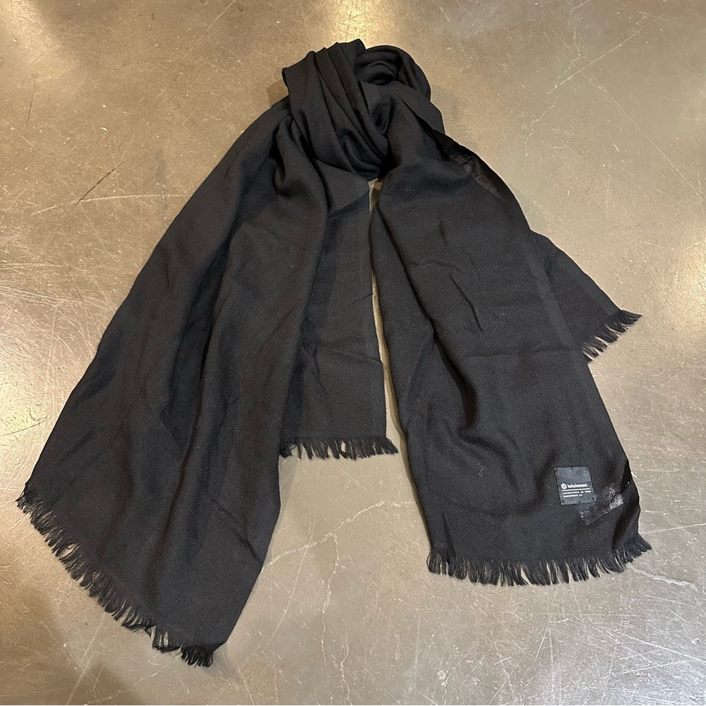 NWOT Lululemon Women’s Long Rectangle Wool Scarf Pashmina - Picture 3 of 5